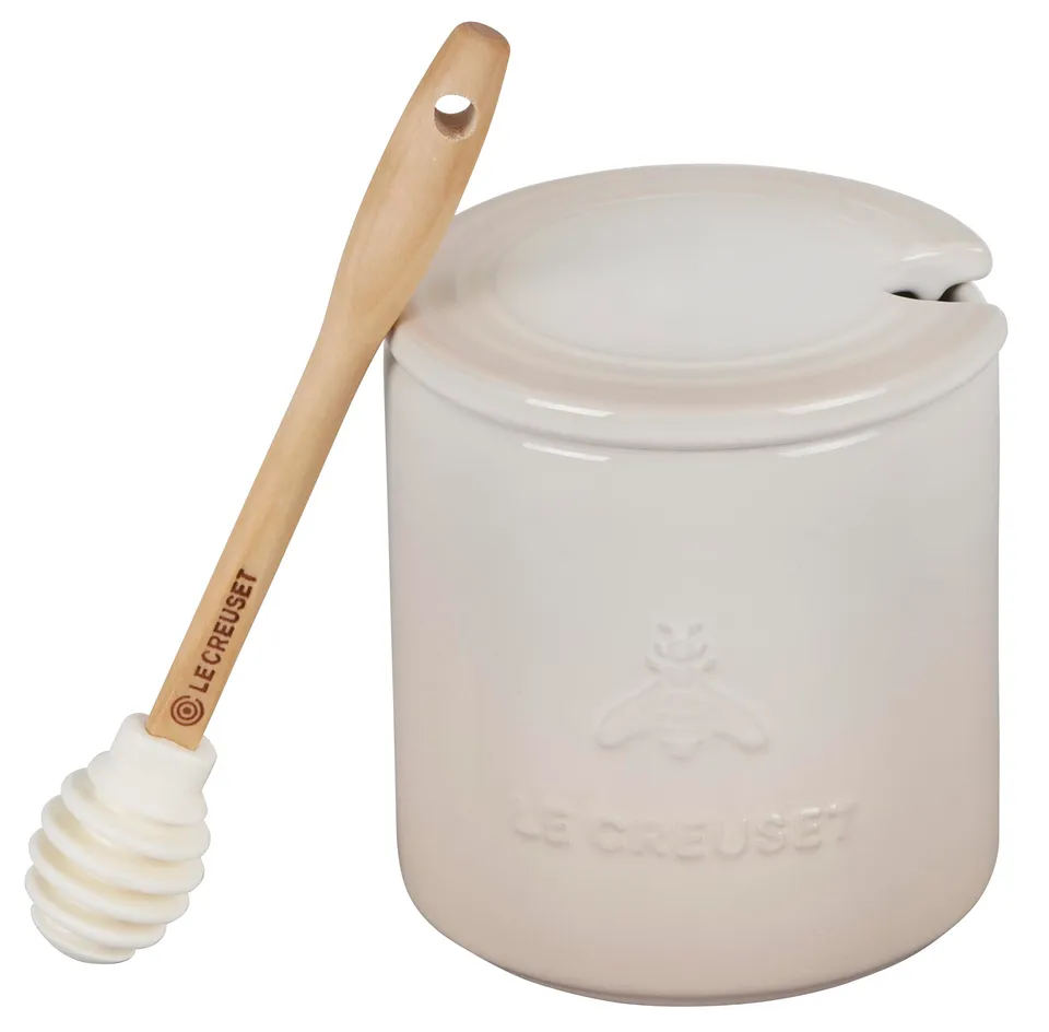 le-creuset-stoneware-honey-pot-14-oz-meringue-with-silicone-honey-dipper image 1