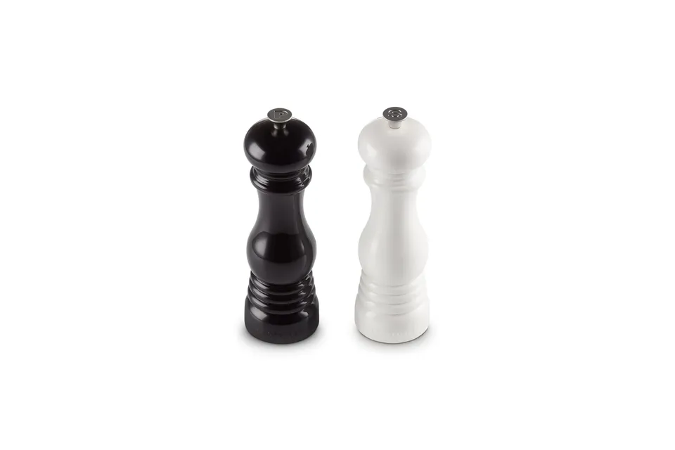 le-creuset-salt-and-pepper-mill-set-8-x-2-1-2-each-black-white image 1