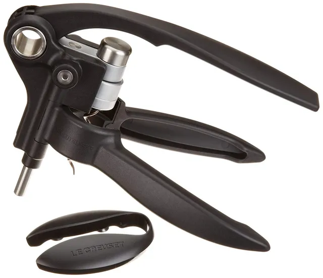 le-creuset-original-lever-corkscrew-wine-opener-and-foil-cutter-gift-set-black image 1