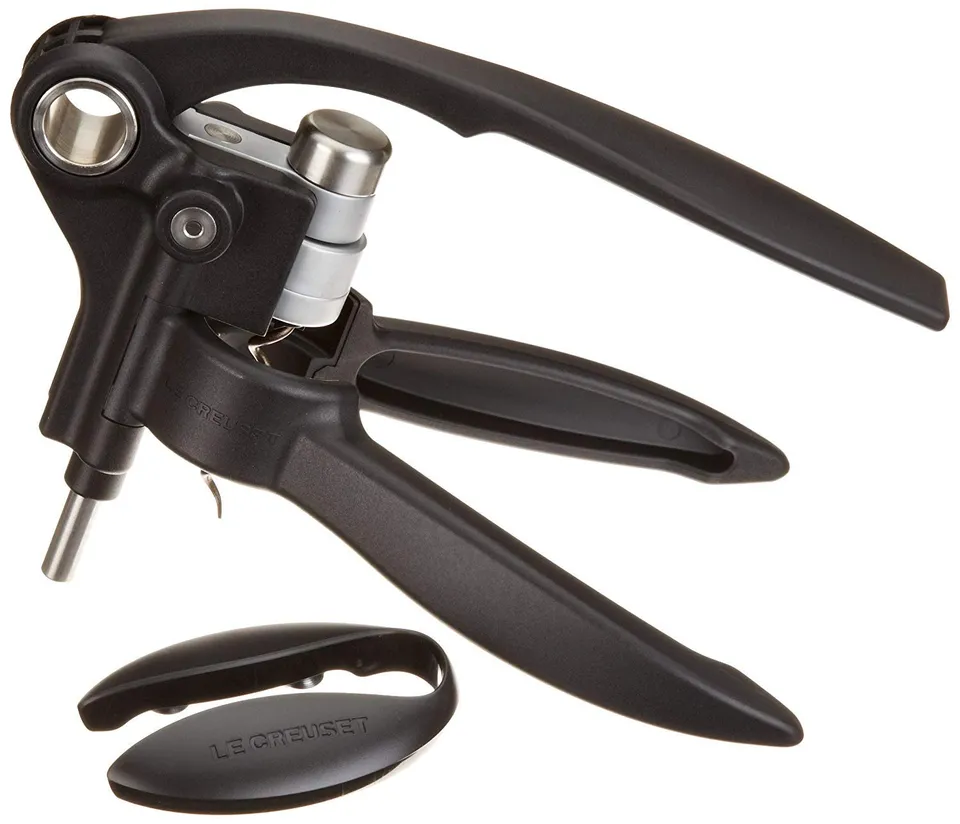 le-creuset-original-lever-corkscrew-wine-opener-and-foil-cutter-gift-set-black image 1