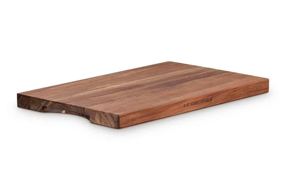 le-creuset-acacia-wood-butcher-block-cutting-board-16-inch-fsc-certified-multi-p image 1