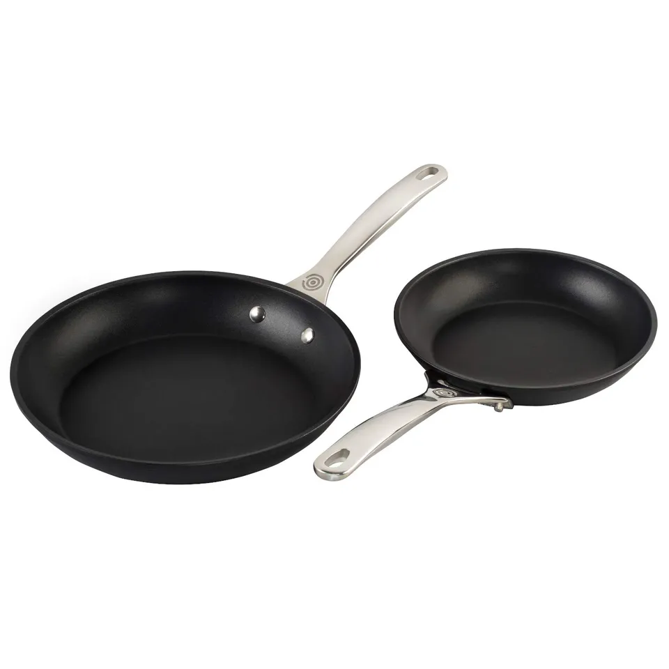 le-creuset-toughened-nonstick-pro-cookware-set-2-piece-8-10-fry-pans image 1