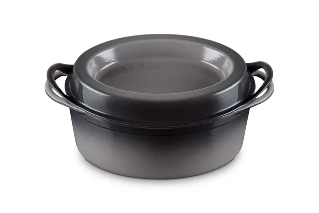 le-creuset-enameled-cast-iron-traditional-oval-doufeu-7-25-qt-oyster image 1