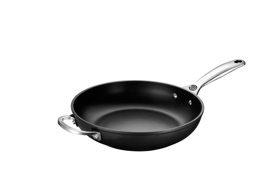 le-creuset-toughened-nonstick-pro-deep-fry-pan-11-inch image 1