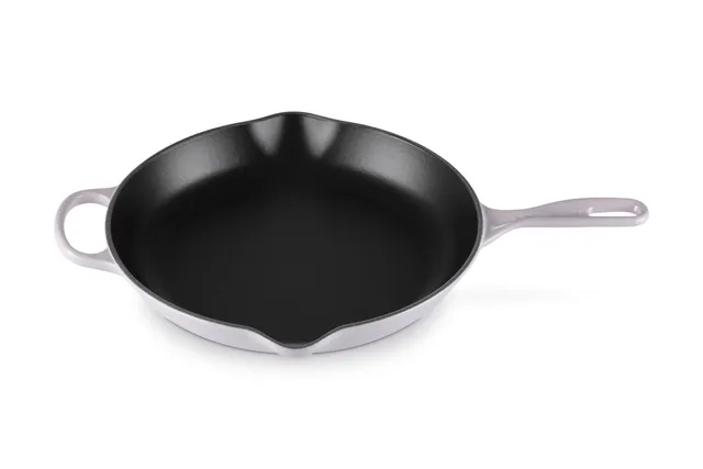 le-creuset-enameled-cast-iron-signature-round-skillet-11-75-shallot image 1