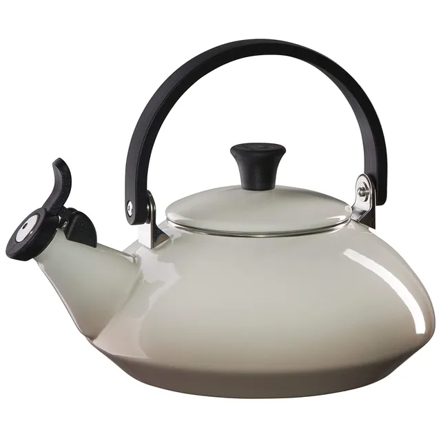 le-creuset-enamel-on-steel-zen-tea-kettle-1-6-qt-meringue image 1