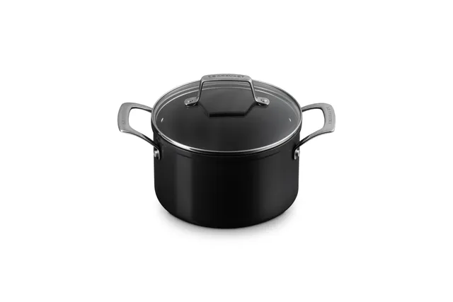 le-creuset-essential-non-stick-ceramic-stockpot-with-glass-lid-4-qt image 1