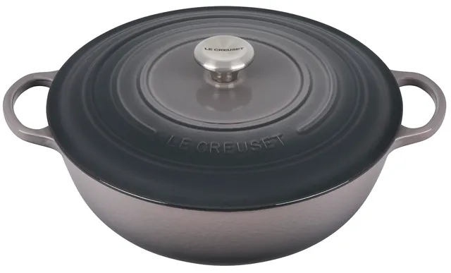 le-creuset-signature-cast-iron-chef-s-oven-7-5qt-oyster image 1