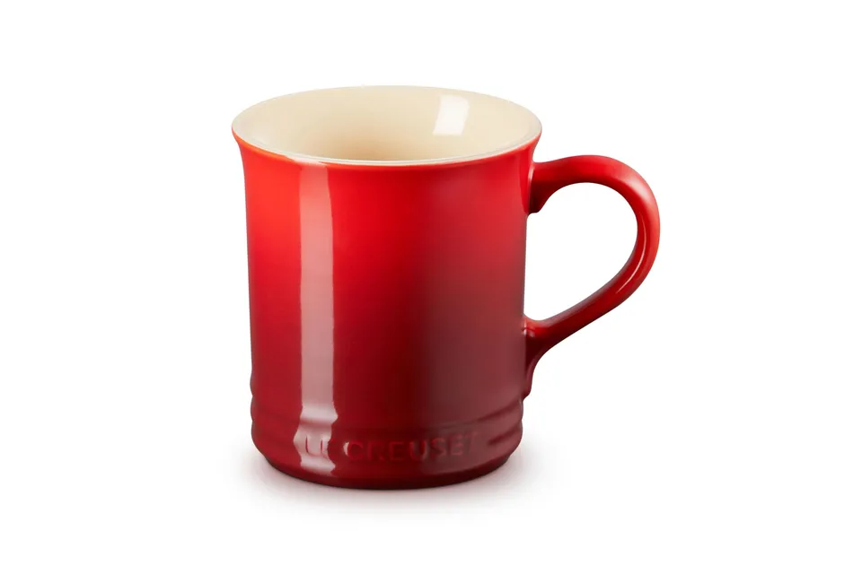 le-creuset-stoneware-vancouver-mug-14-oz-cerise image 1