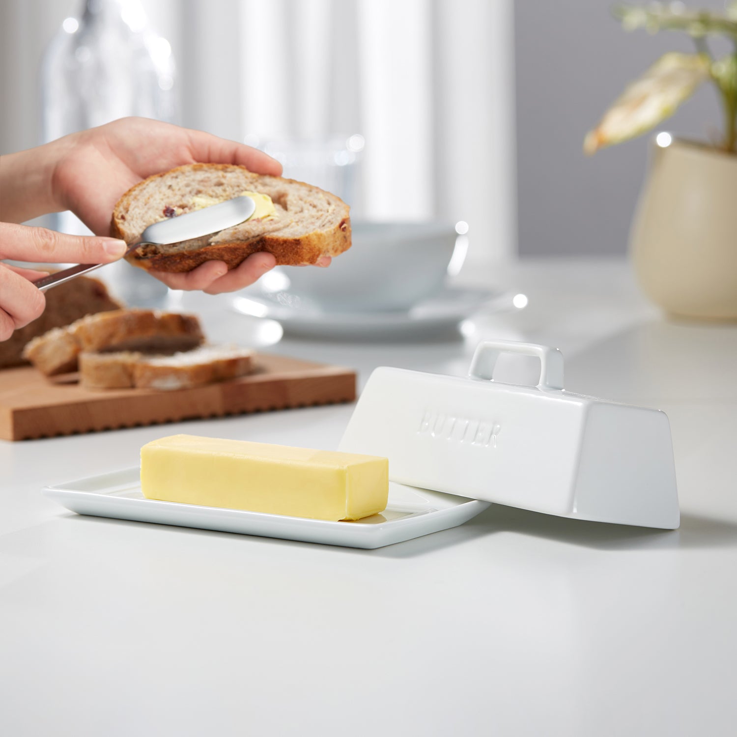 kook-ceramic-butter-dish-with-lid-1-stick-capacity-microwave-dishwasher-safe image 5