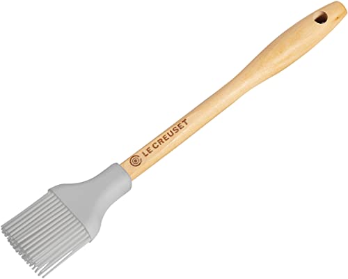 le-creuset-silicone-pastry-brush-with-wood-handle-6-1-inch-cerise image 4