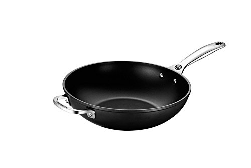le-creuset-toughened-nonstick-stir-fry-pan-12-inch image 4