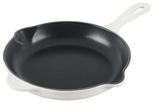 le-creuset-classic-cast-iron-handle-skillet-9-white image 8