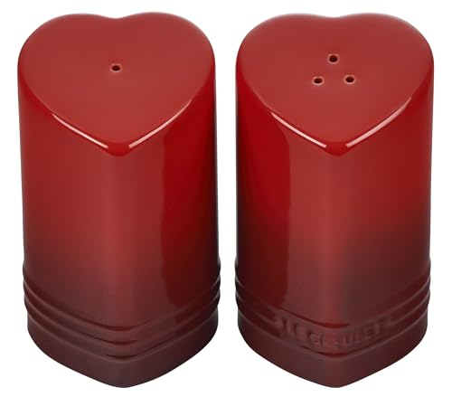 le-creuset-stoneware-heart-shaped-salt-pepper-shakers-set-4-oz-each-cerise image 8