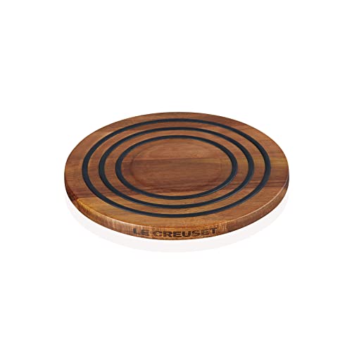 le-creuset-magnetic-wooden-trivet-with-silicone-rings-acacia-wood-8-inch image 7
