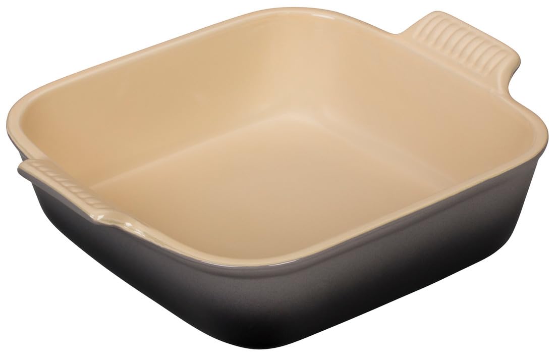 le-creuset-stoneware-heritage-square-dish-3-qt-9-cerise image 8