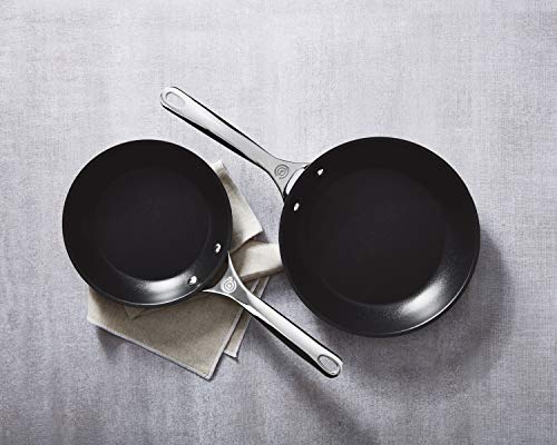 le-creuset-toughened-nonstick-pro-cookware-set-2-piece-8-10-fry-pans image 6