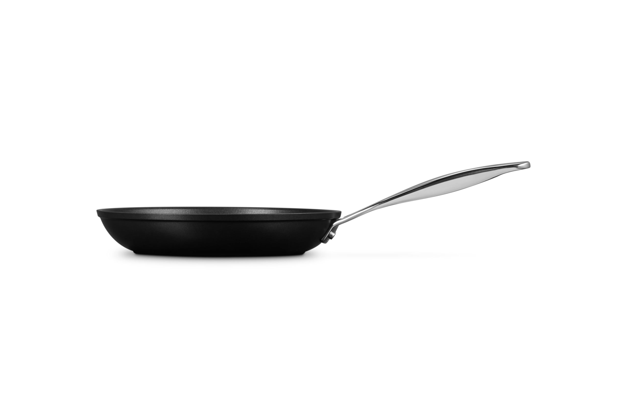 le-creuset-toughened-nonstick-pro-fry-pan-9-5 image 3
