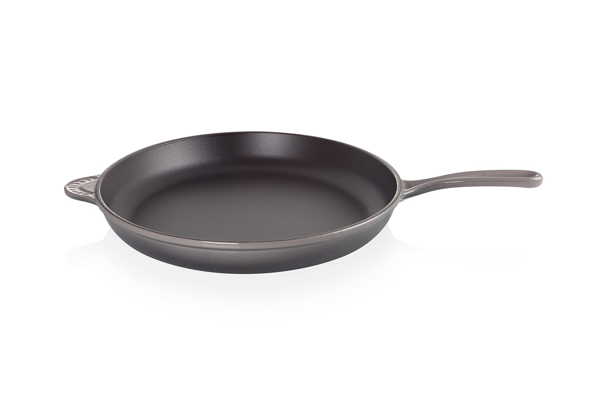 le-creuset-enameled-cast-iron-15-75-inch-oval-skillet-oyster image 1