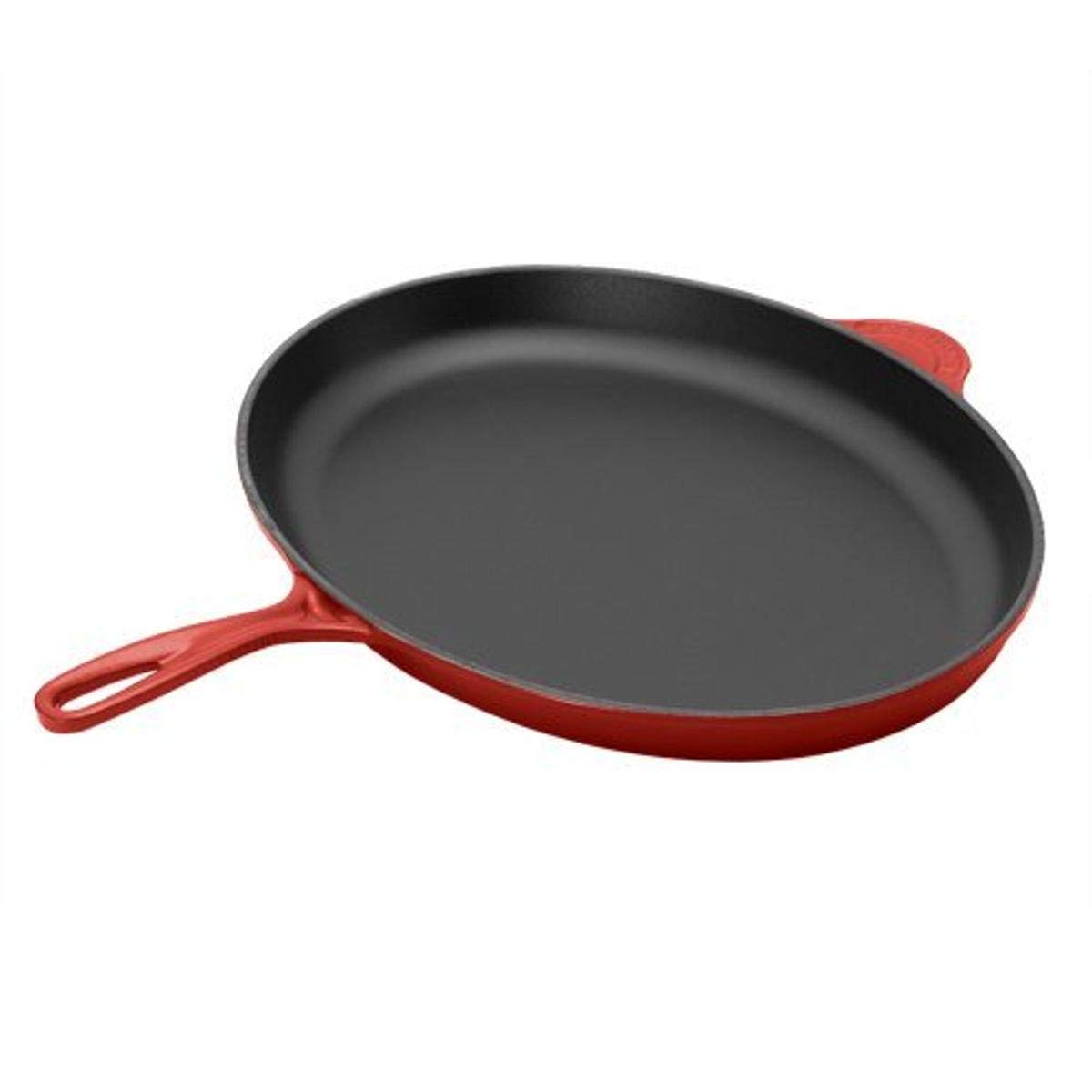 le-creuset-enameled-cast-iron-15-75-inch-oval-skillet-oyster image 6