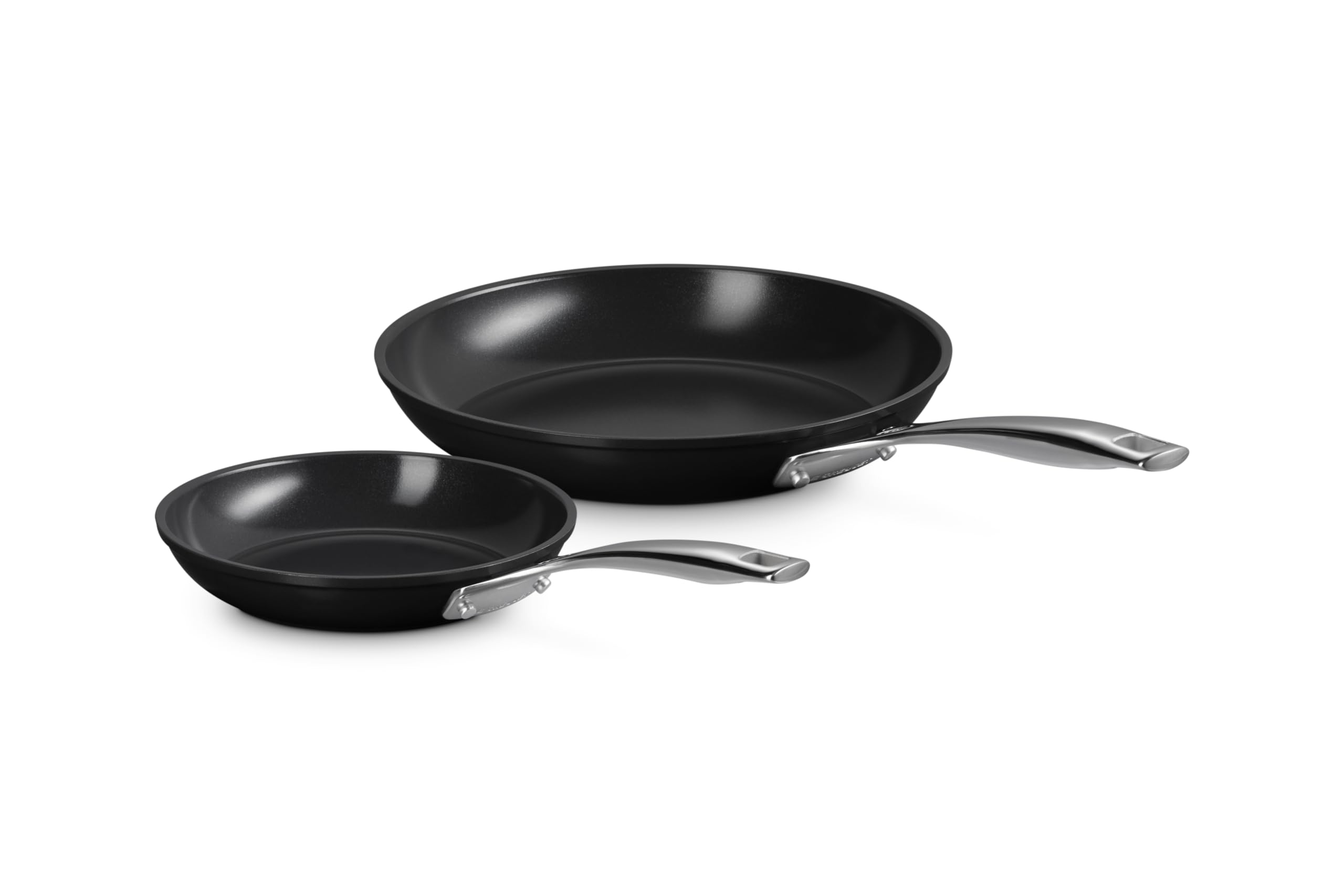 le-creuset-essential-non-stick-ceramic-2-piece-frying-pan-set image 1