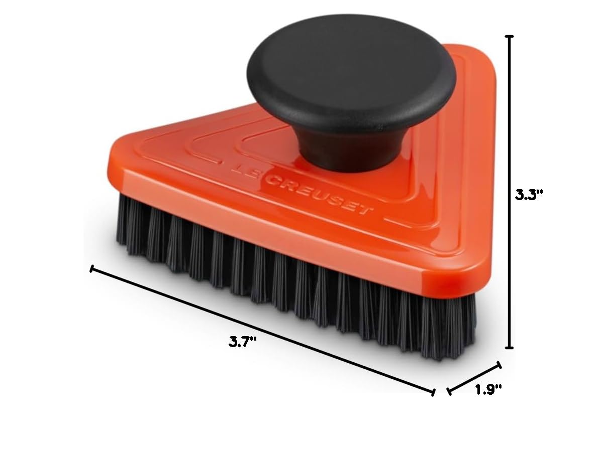le-creuset-triangle-grill-pan-brush-3-7-flame-non-abrasive-nylon-bristles image 4