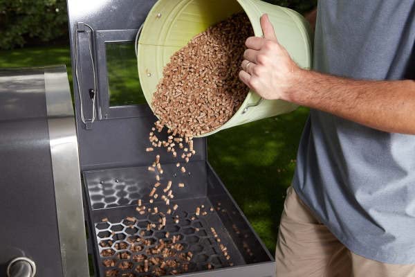 cuisinart-california-red-wine-hickory-wood-pellets-20-lb-bag-for-pellet-grills-s image 6