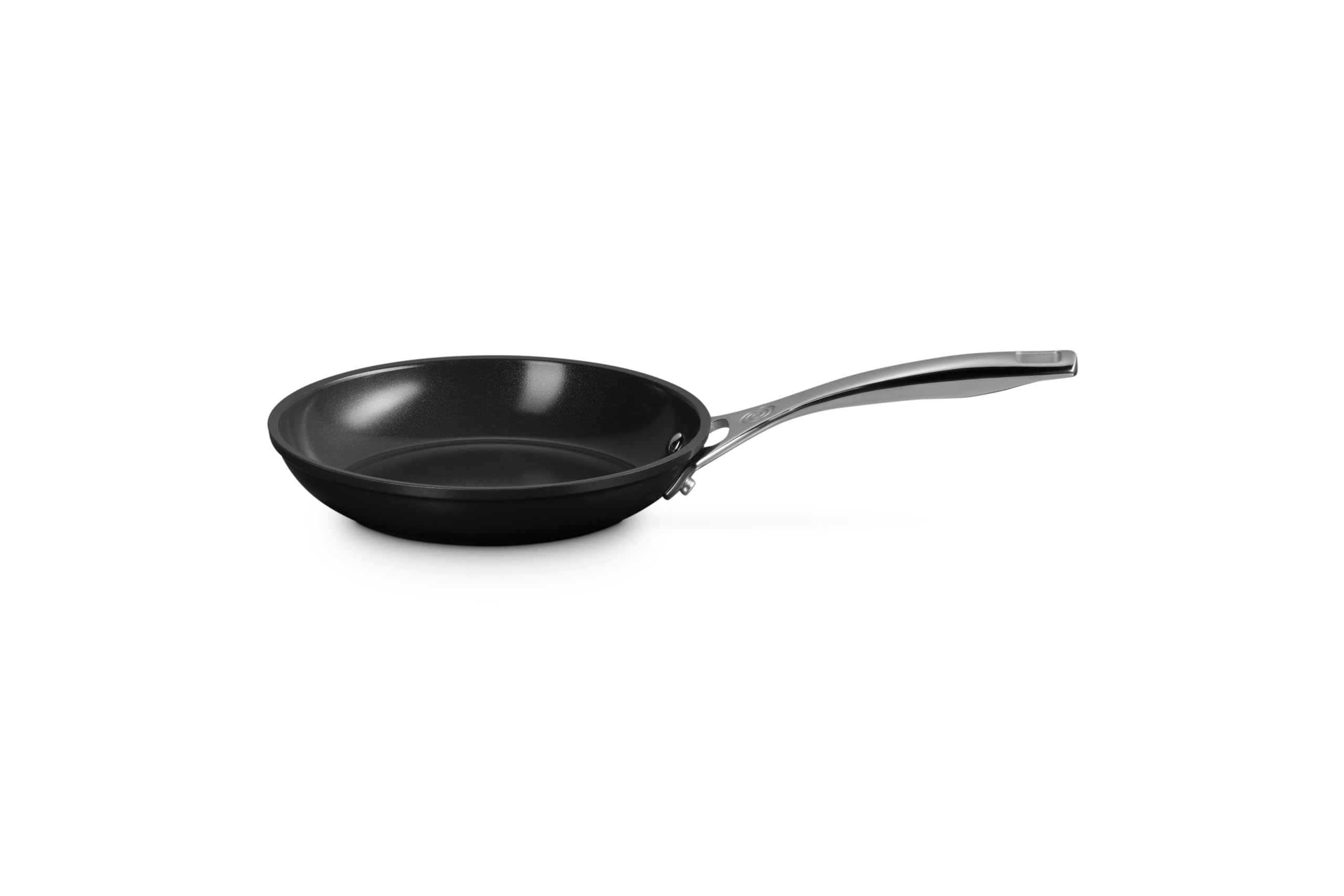 le-creuset-essential-non-stick-ceramic-shallow-frying-pan-8 image 2