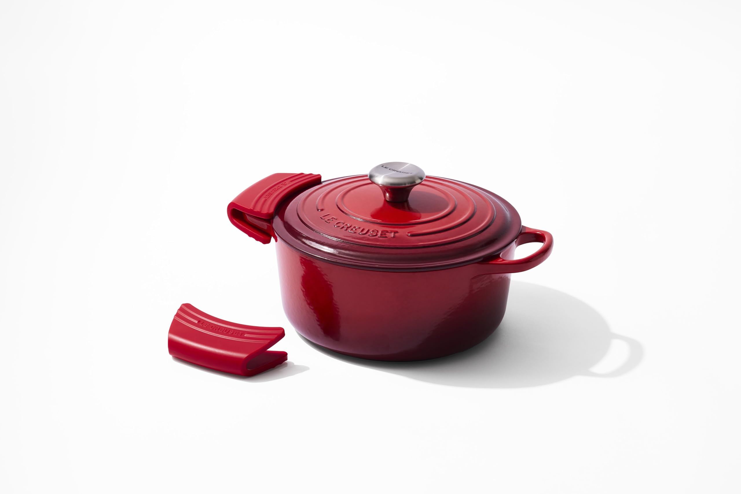 le-creuset-silicone-handle-grips-set-of-2-5-x-2-5-oven-safe-dishwasher-safe-ceri image 5