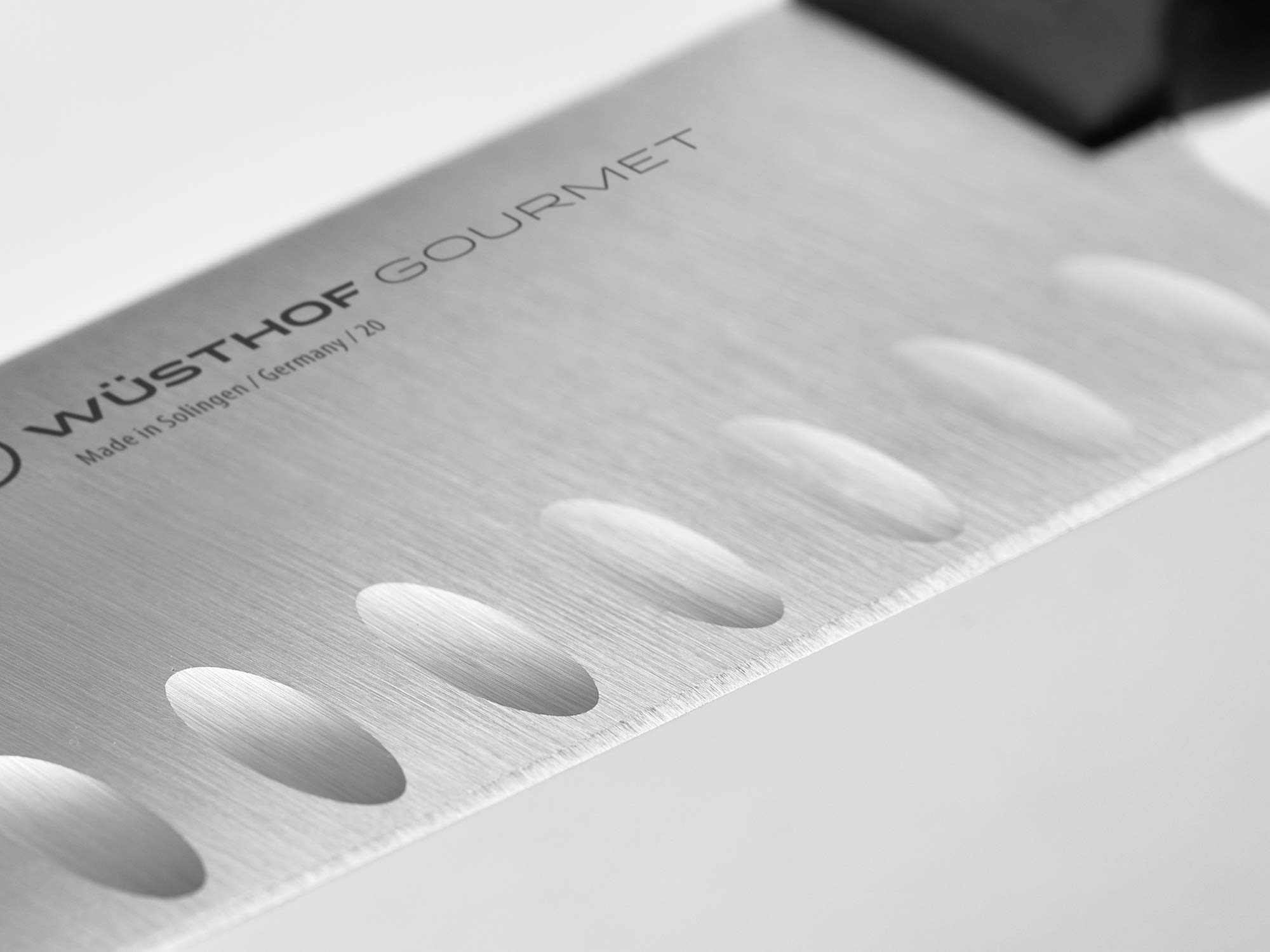w-sthof-gourmet-7-hollow-edge-santoku-knife image 2