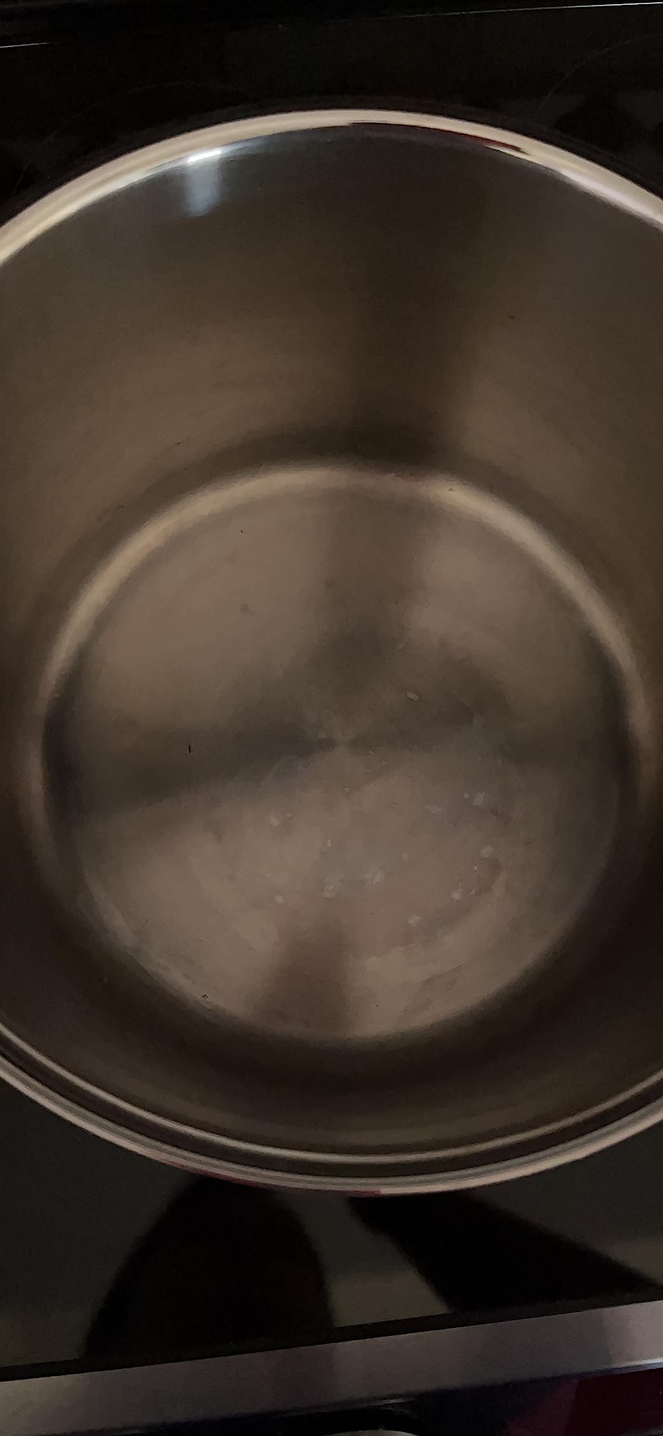 Solid stockpot