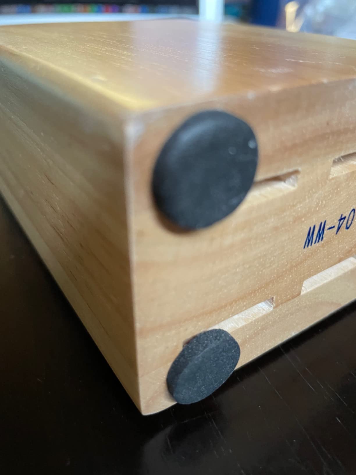 Solid and holds knives safely