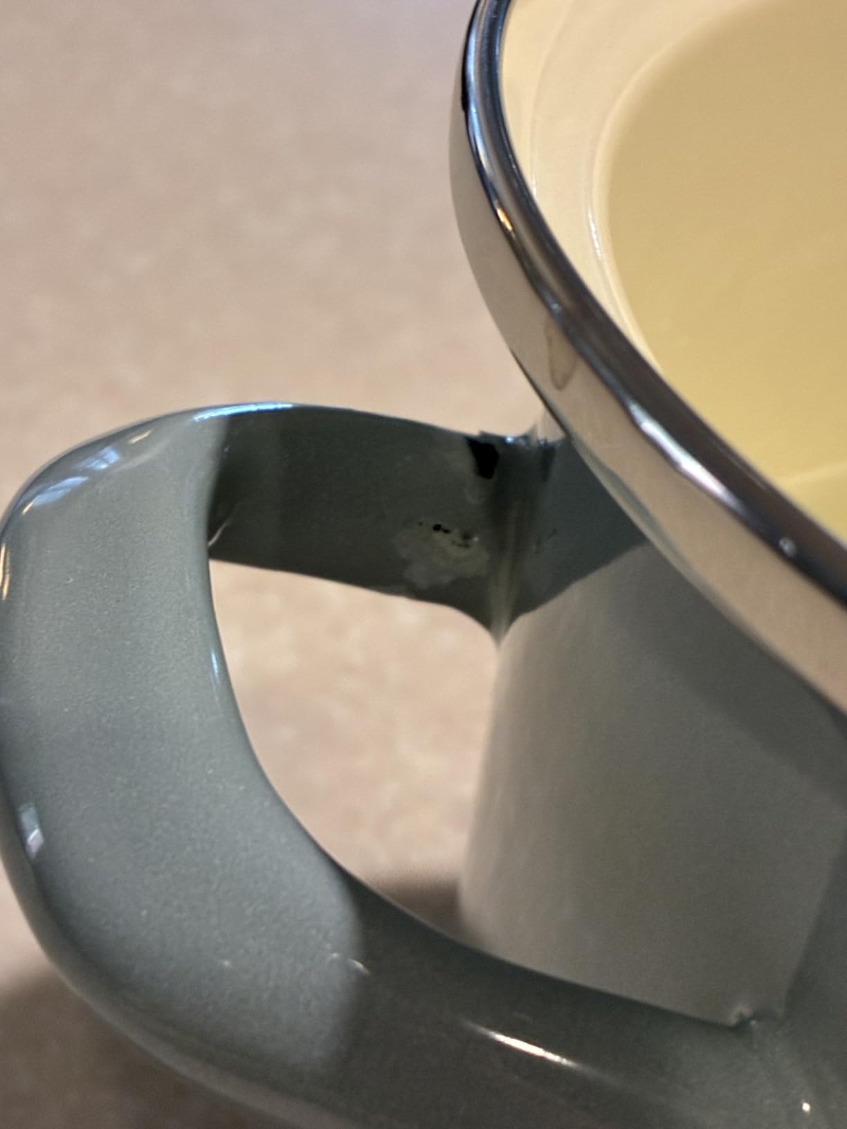 Nice pot, but handles get hot