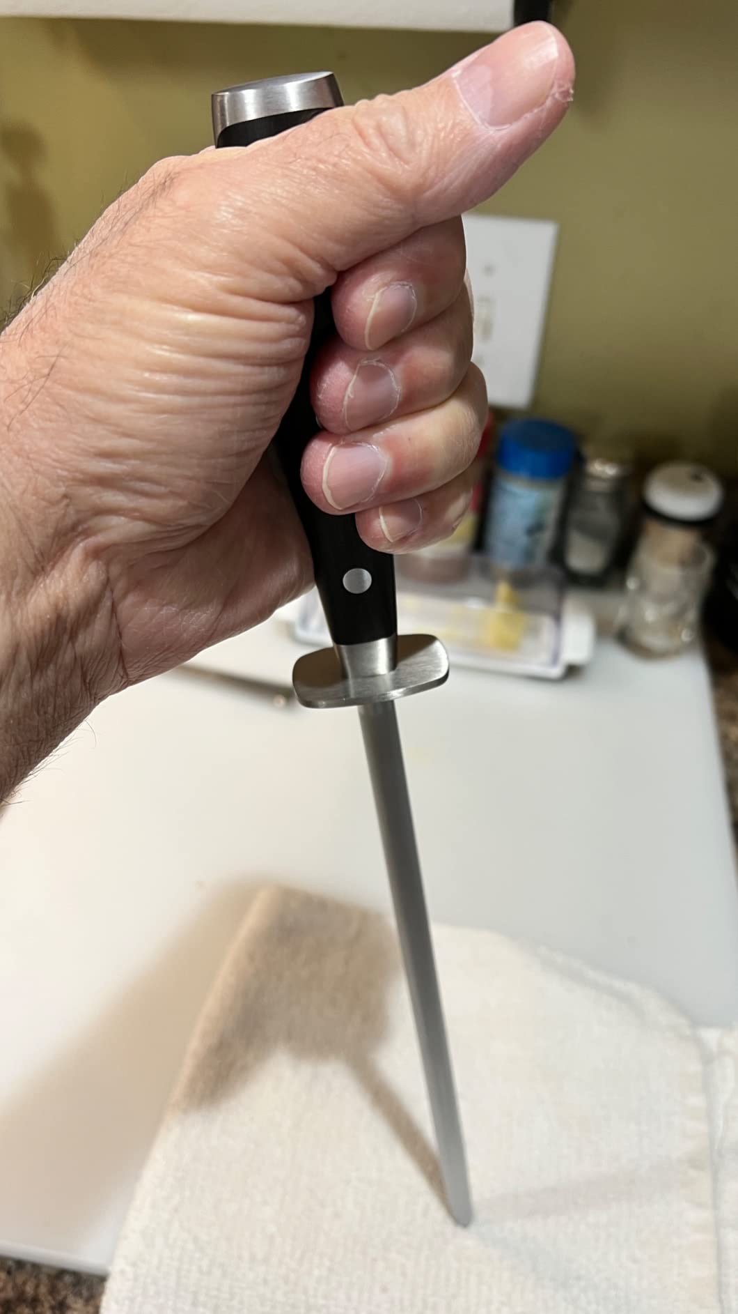 Great knife, but handle a bit slippery