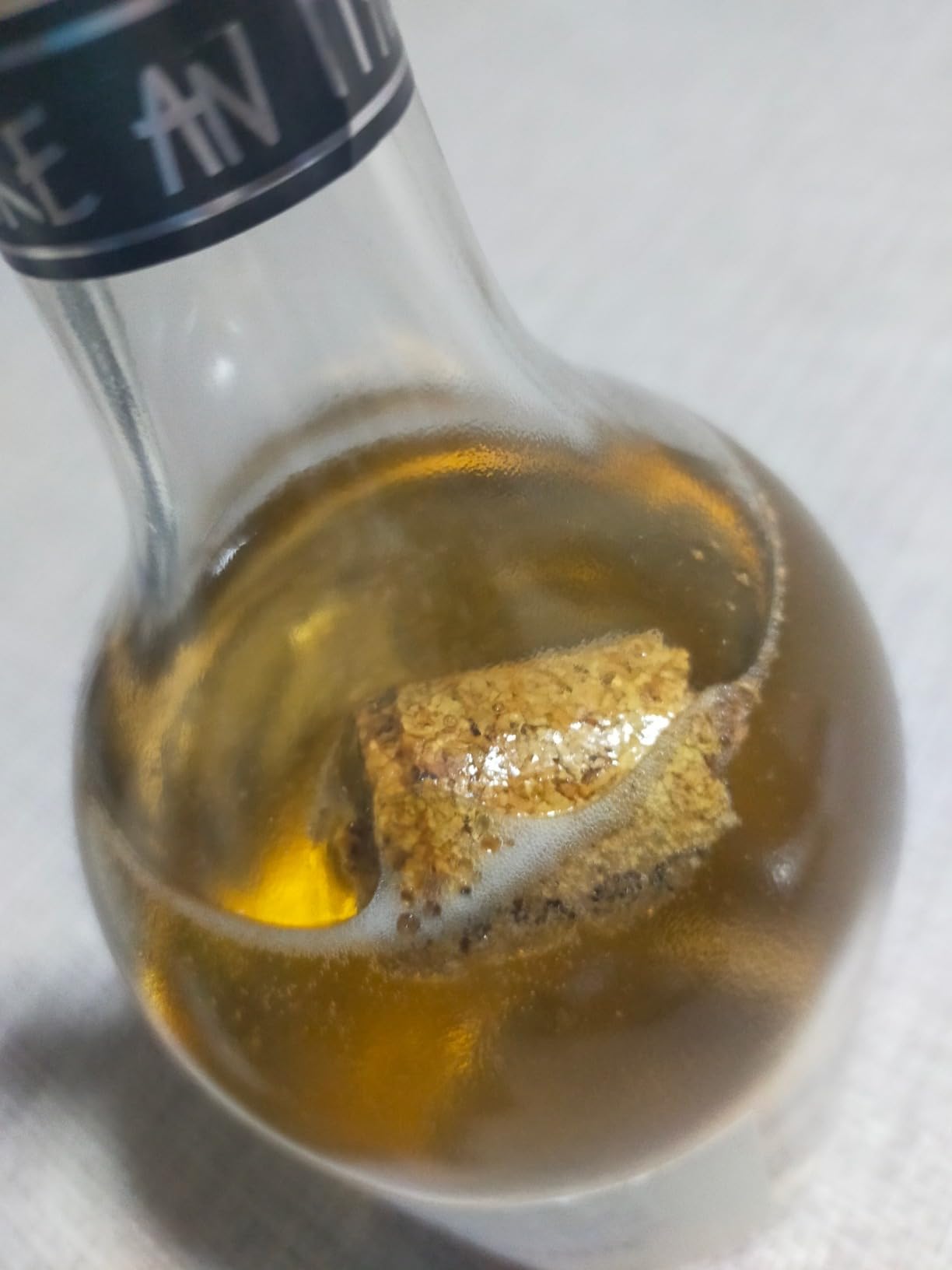 Effortless cork removal