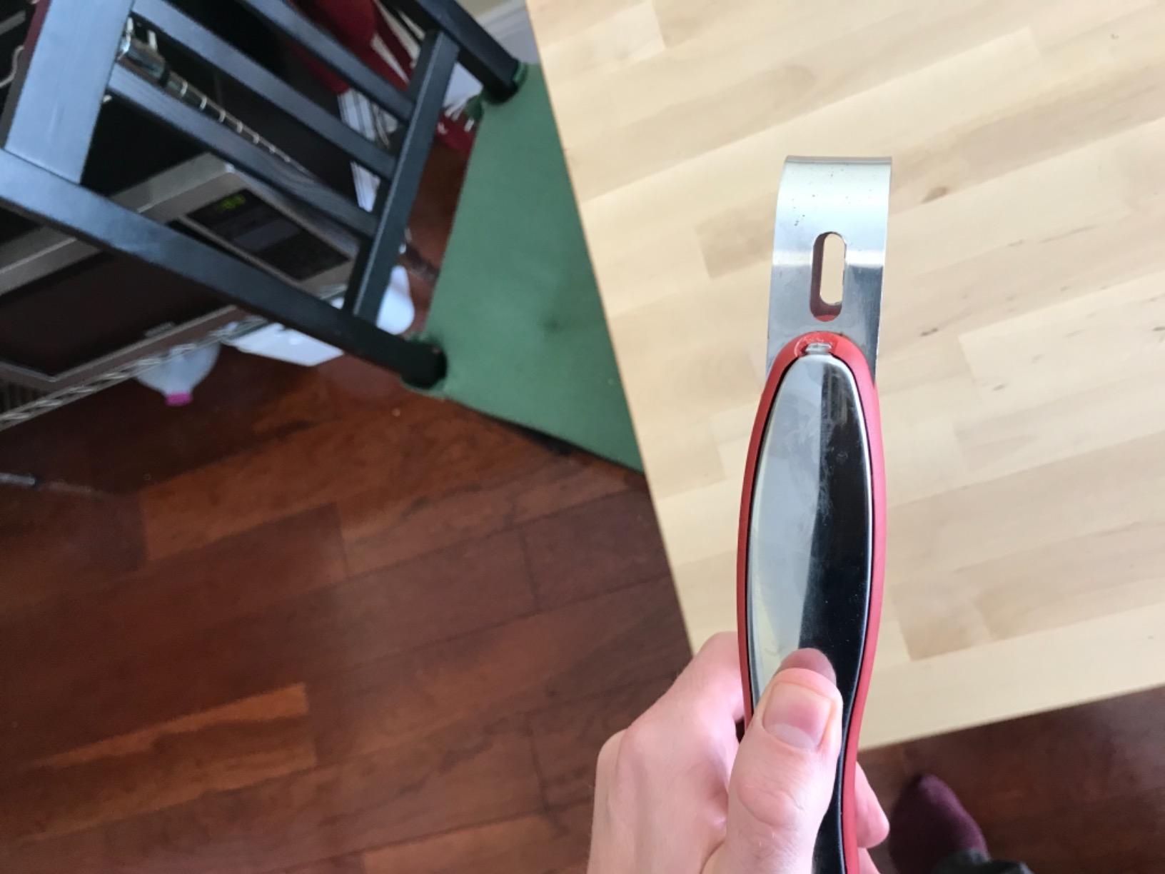 Tongs broke