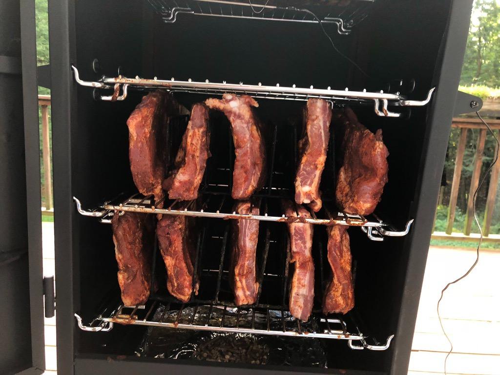 Solid smoker