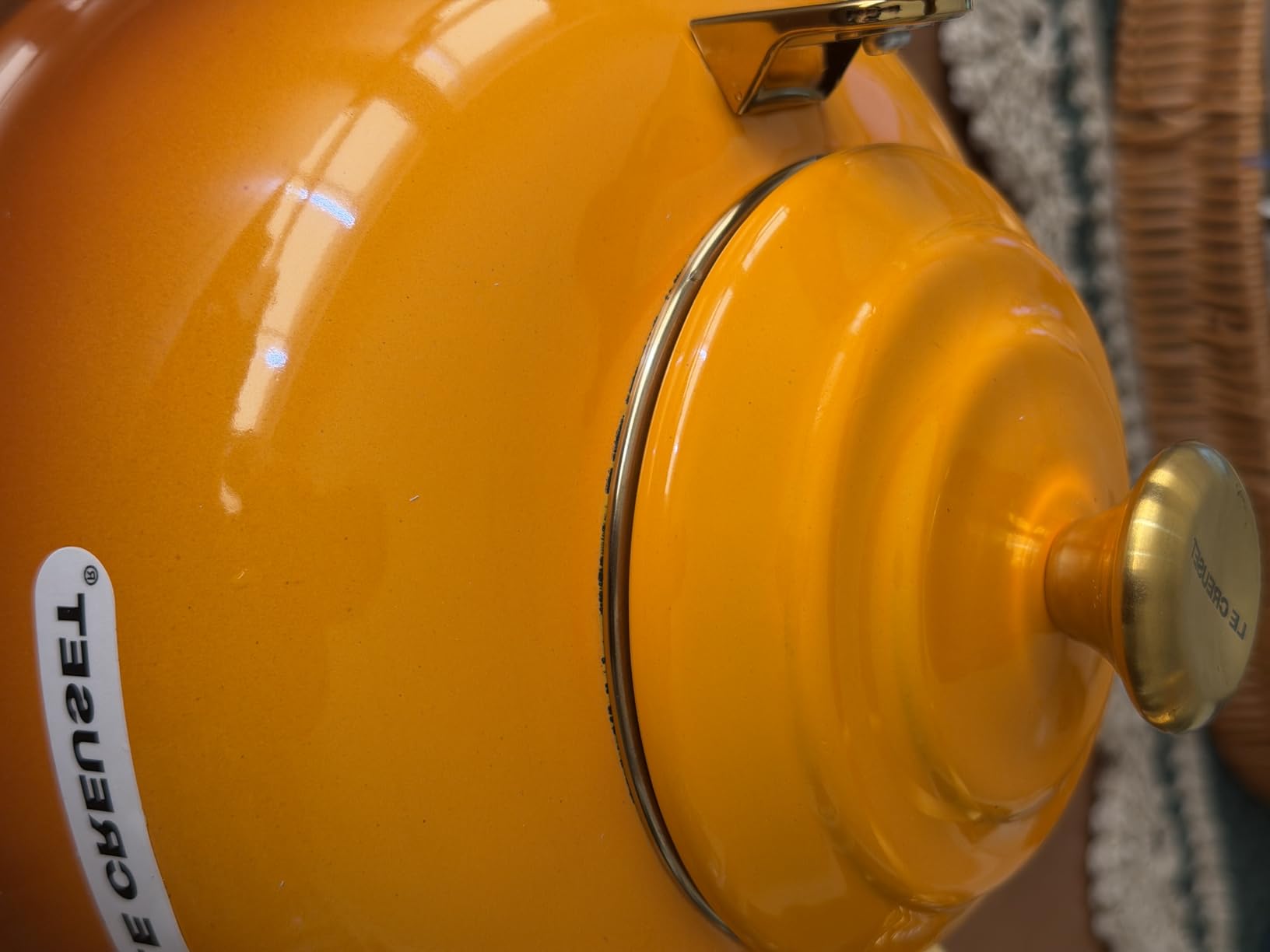 Lovely design, but handle gets hot