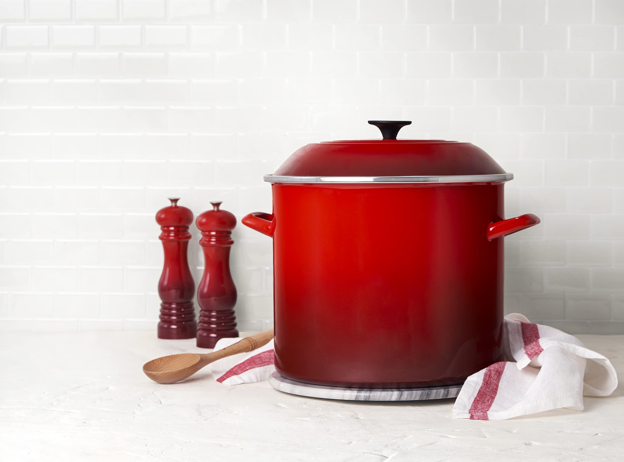 le-creuset-enamel-on-steel-stockpot-16-qt-cerise-large-capacity-all-cooktops image 2