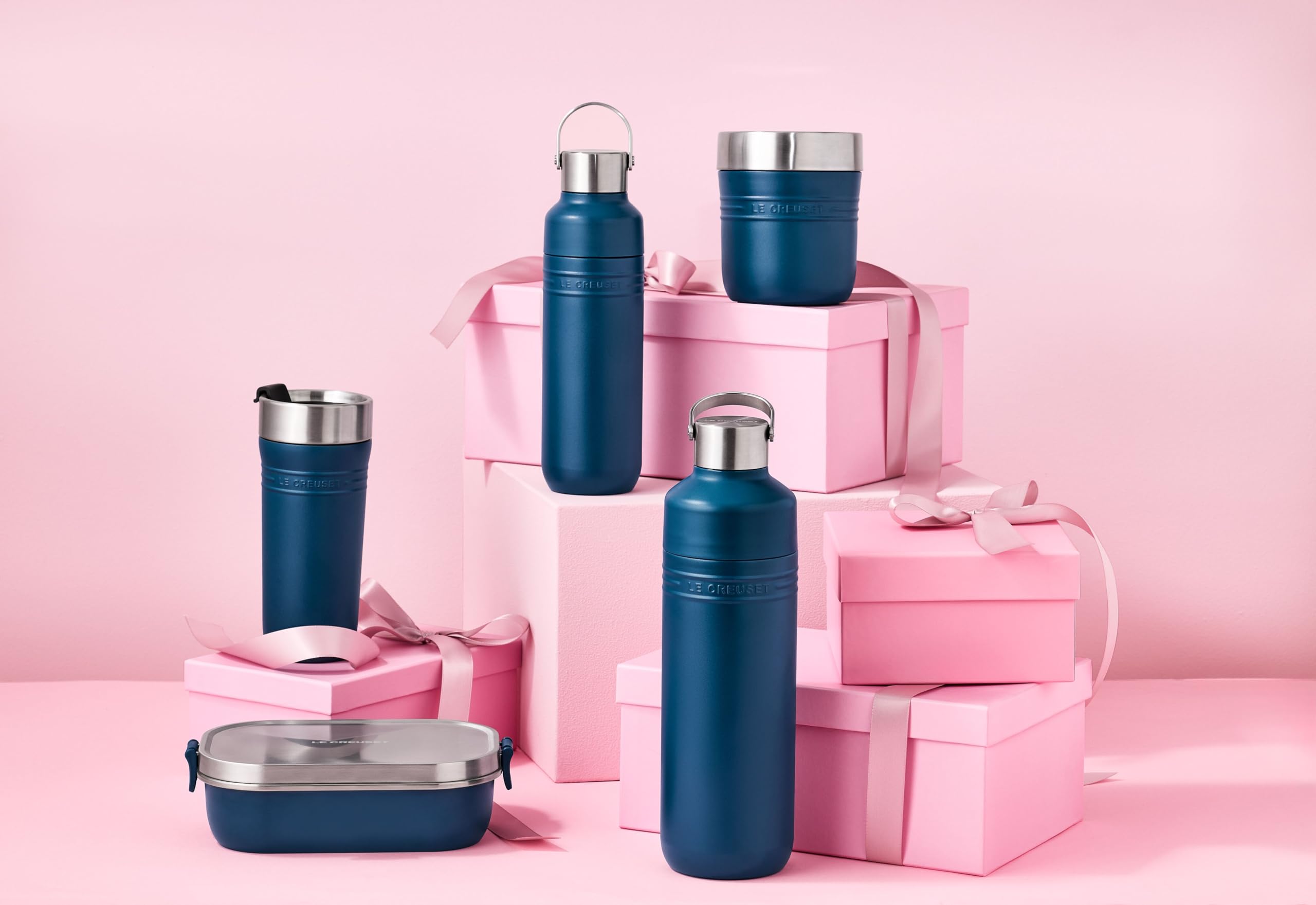 le-creuset-stainless-steel-on-the-go-water-bottle-33-oz-shell-pink-double-wall-v image 6