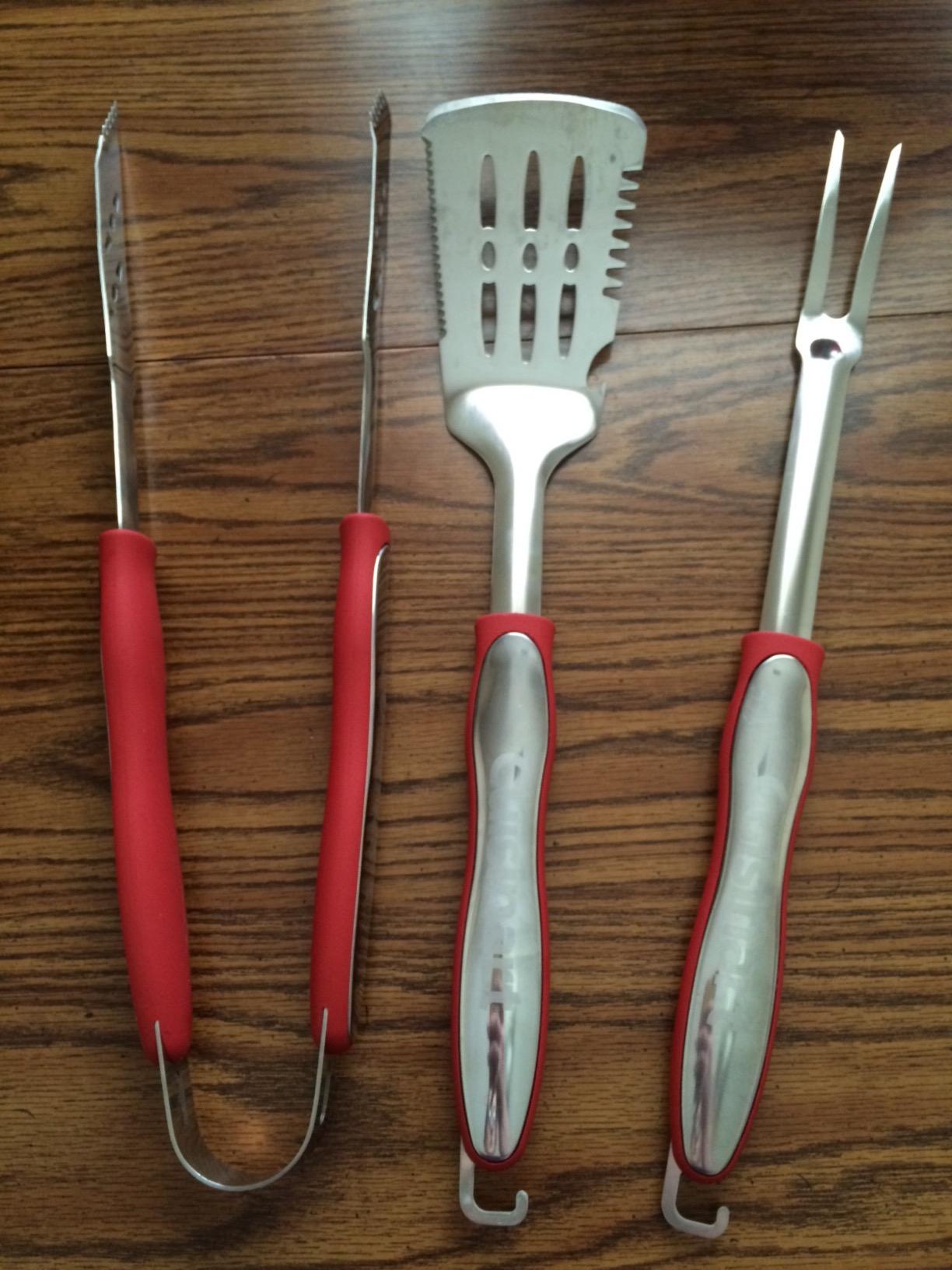 Decent, but the utensils are short