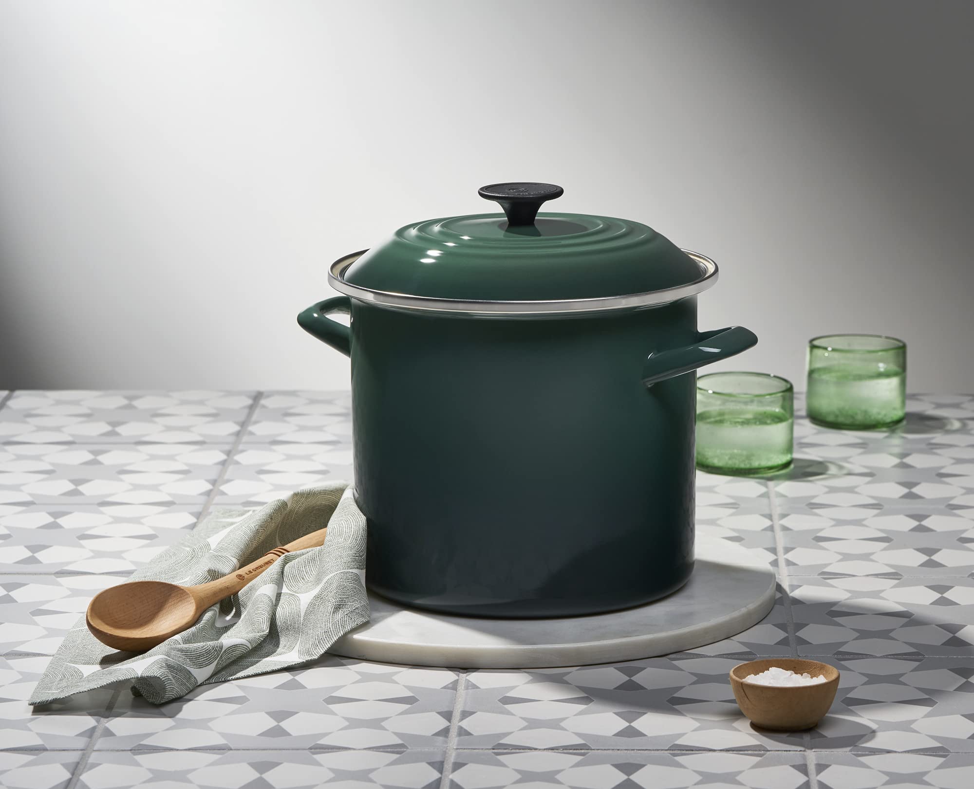 le-creuset-enamel-on-steel-stockpot-8-qt-artichaut-durable-porcelain-enamel-all- image 4