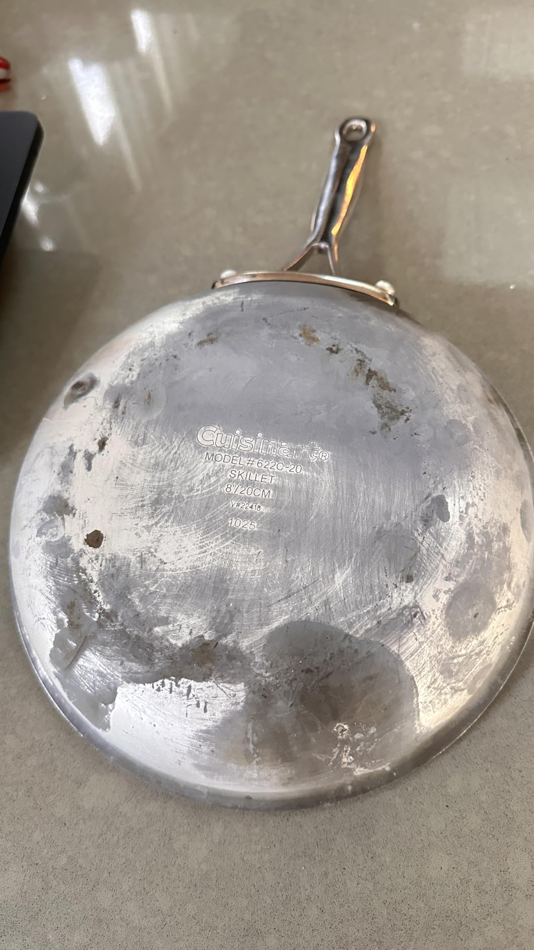 Great pan, but handle gets warm