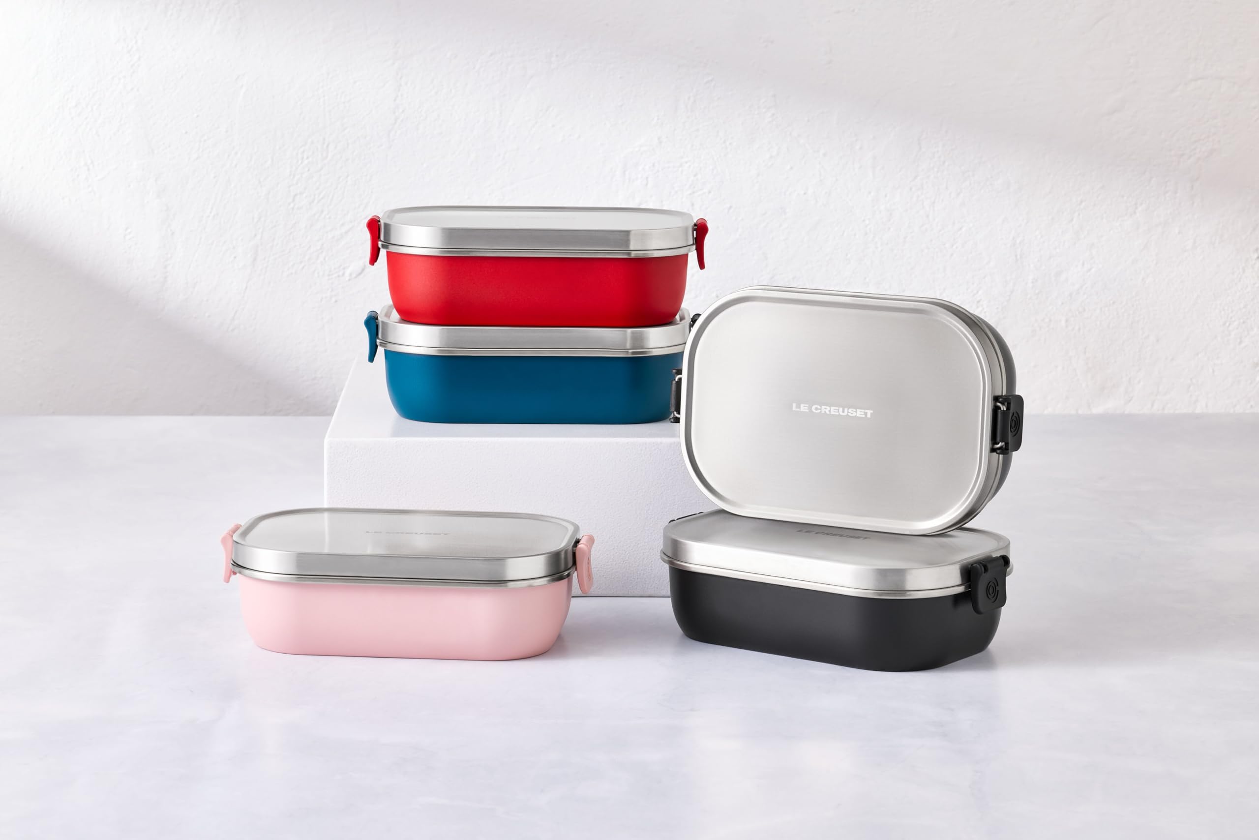le-creuset-stainless-steel-on-the-go-lunch-box-30-oz-shell-pink-bento-style-leak image 7