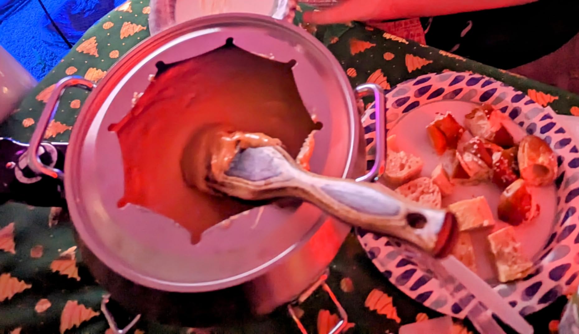 Fondue parties are back!