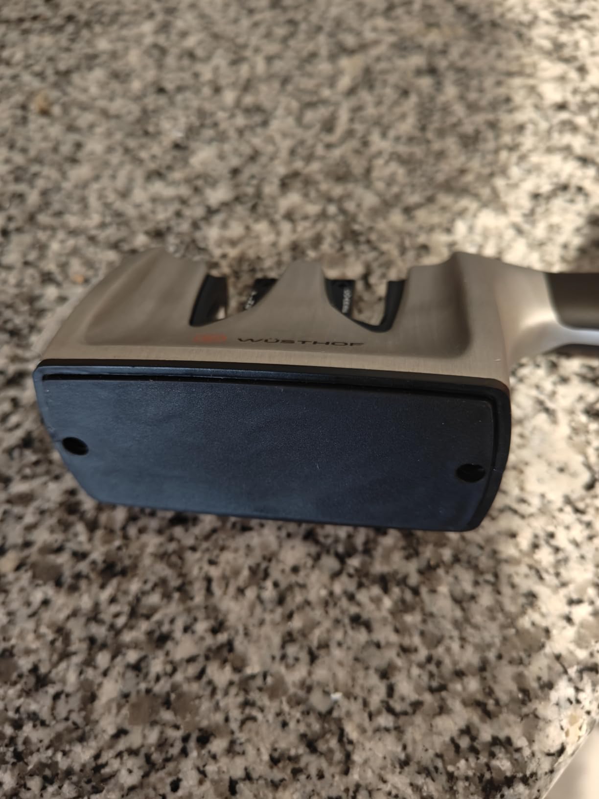 Brings knives back to life