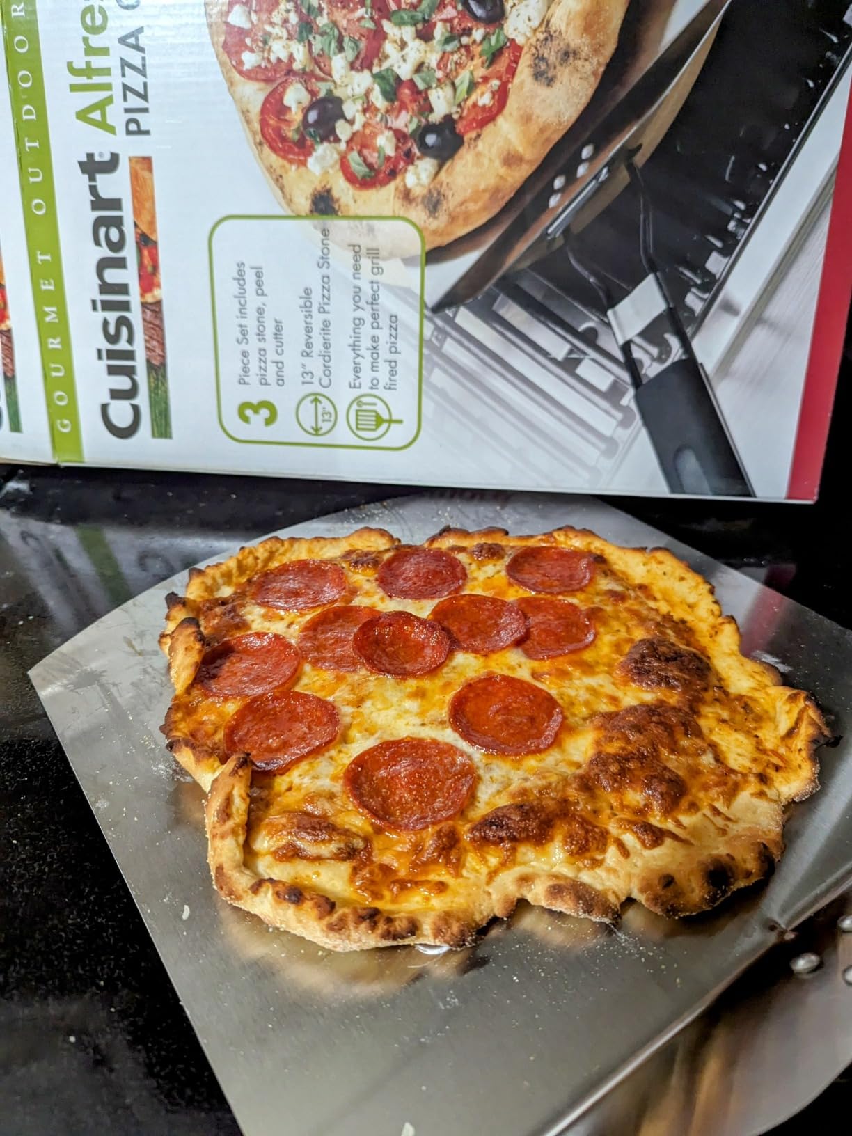Perfect pizza on the grill!