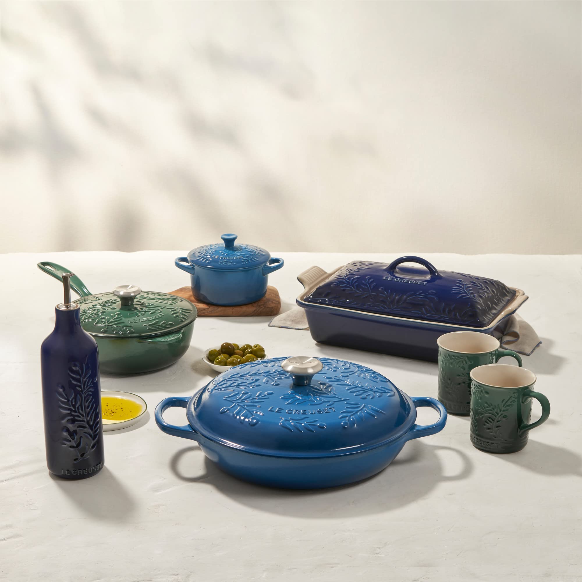 le-creuset-olive-branch-collection-stoneware-heritage-covered-rectangular-casser image 5
