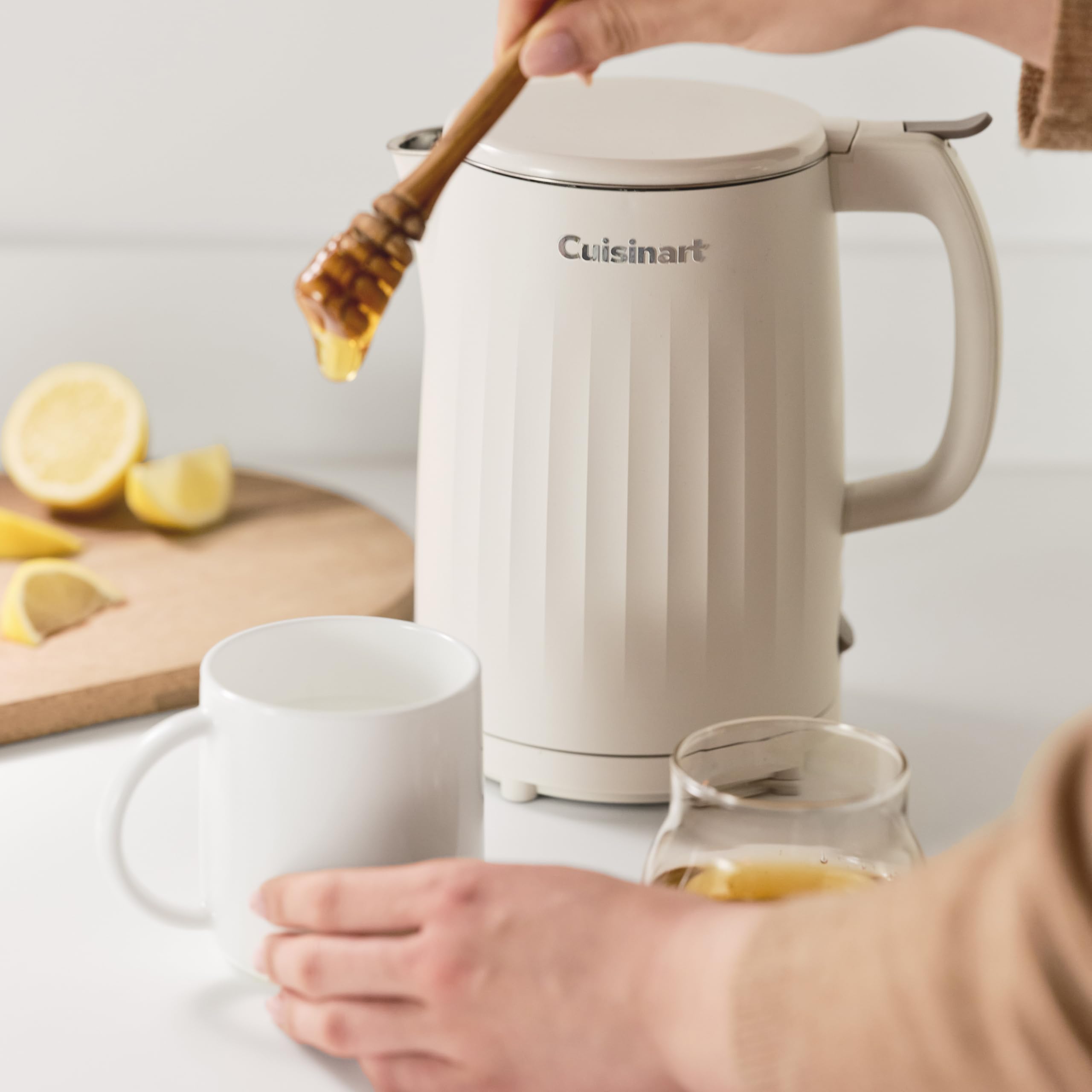 cuisinart-soho-1-liter-double-wall-electric-hot-water-kettle-truffle image 3
