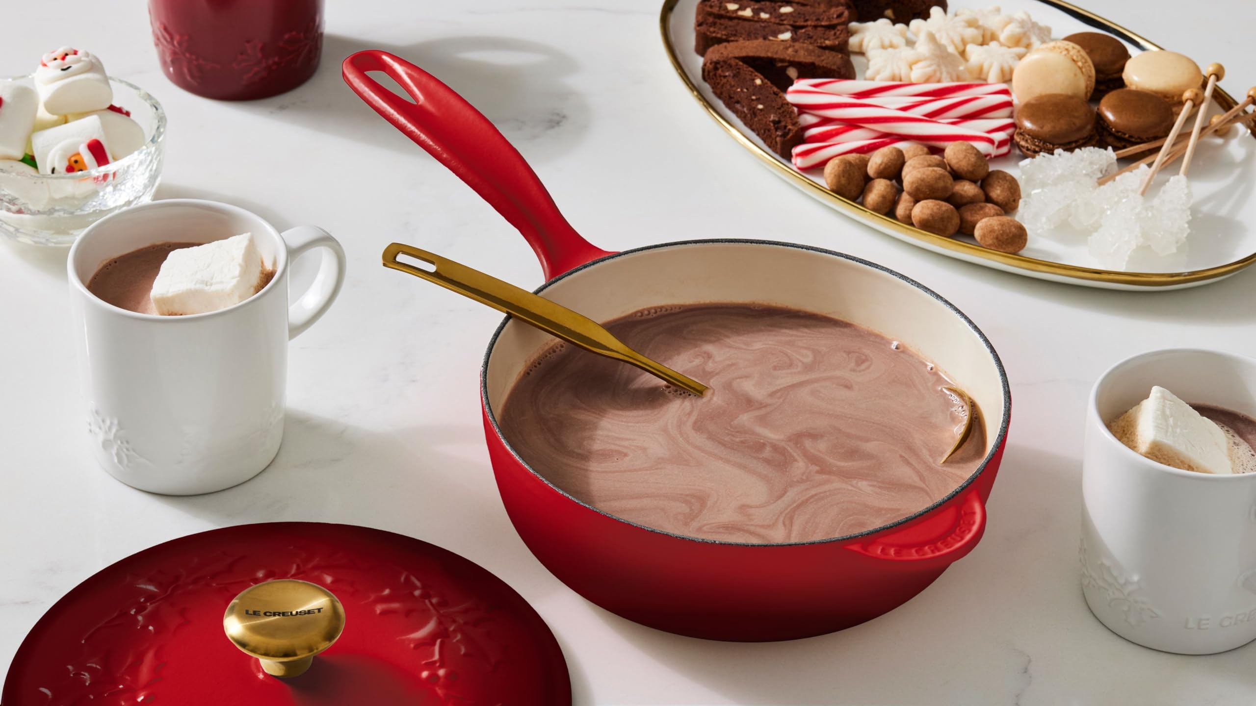 le-creuset-enameled-cast-iron-holly-collection-saucier-2-25-qt-cerise-with-gold- image 5